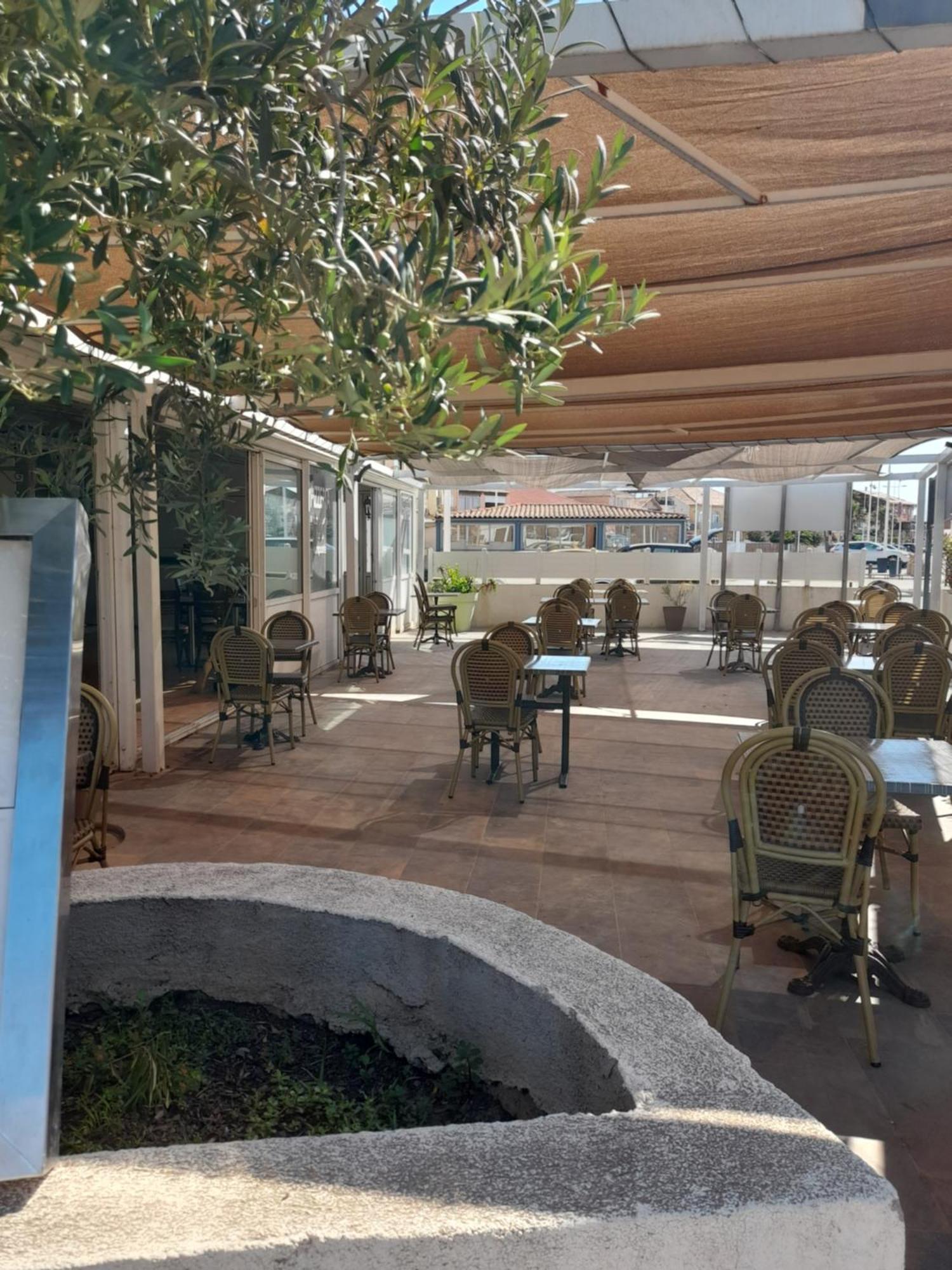 Hotel Restaurant Calypso Fos-sur-Mer Kültér fotó