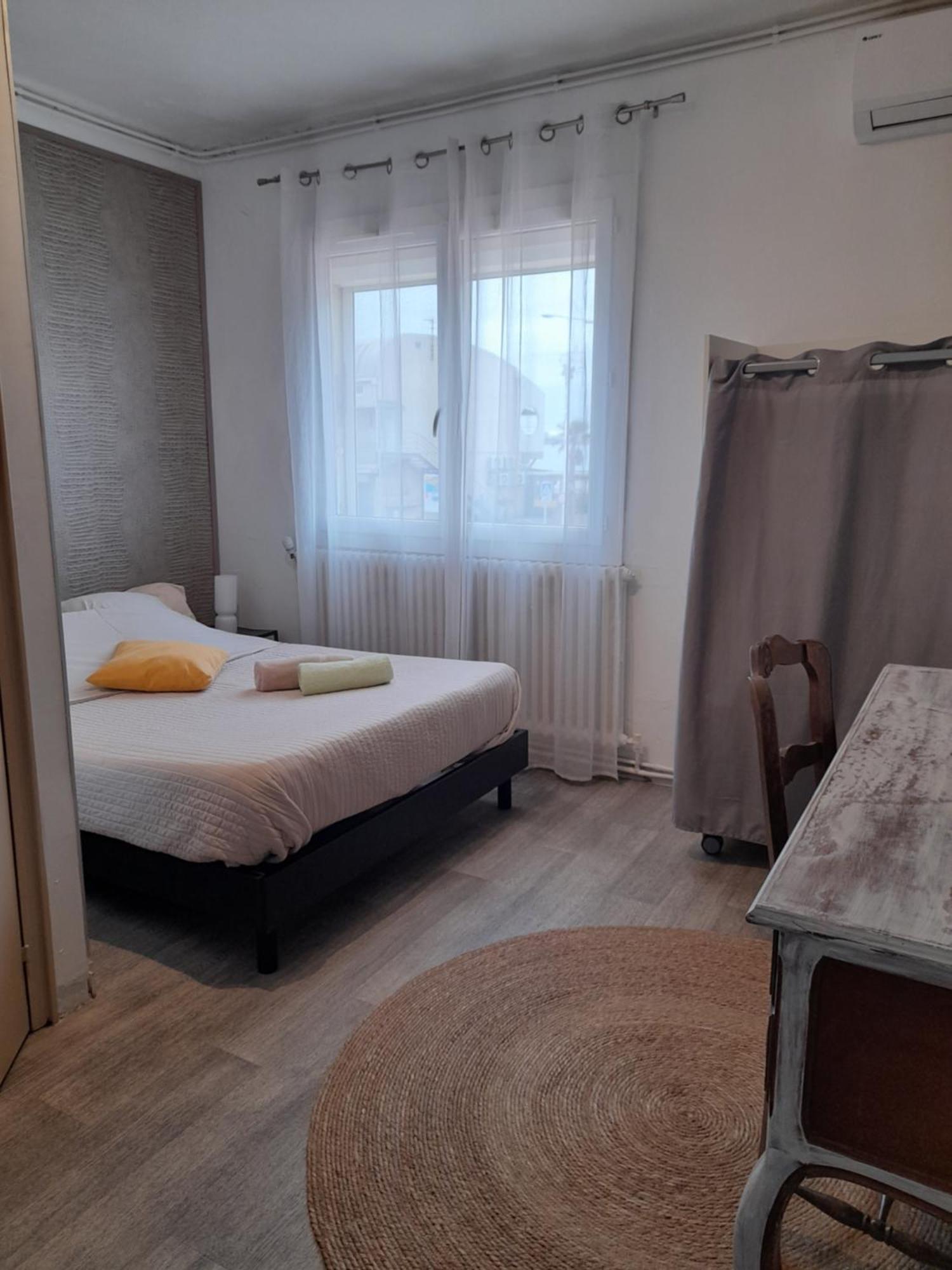 Hotel Restaurant Calypso Fos-sur-Mer Kültér fotó